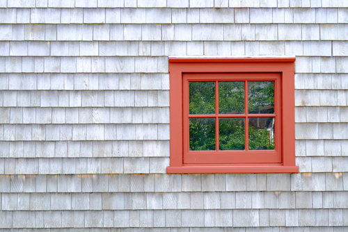 Cedar siding vs Vinyl Siding